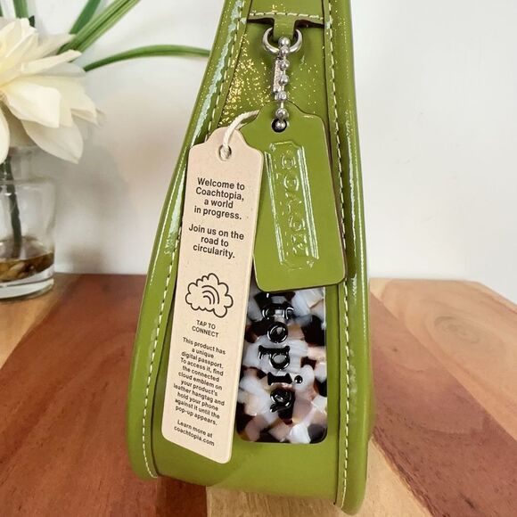 NWT Coach‎ Ergo Bag In Crinkle Patent Coachtopia Leather - Picture 8 of 8